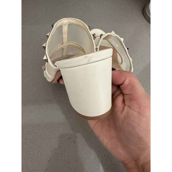 Valentino Garavani Rockstud Mesh Slide Sandal Light Ivory Size 37.5 - Picture 10 of 11